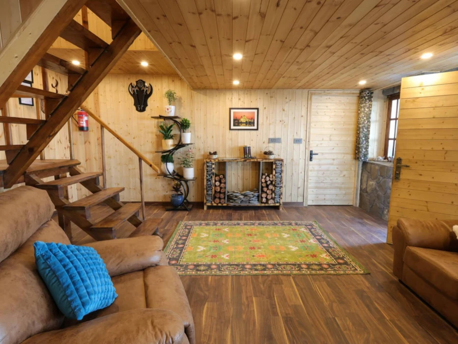 Hunters Lodge