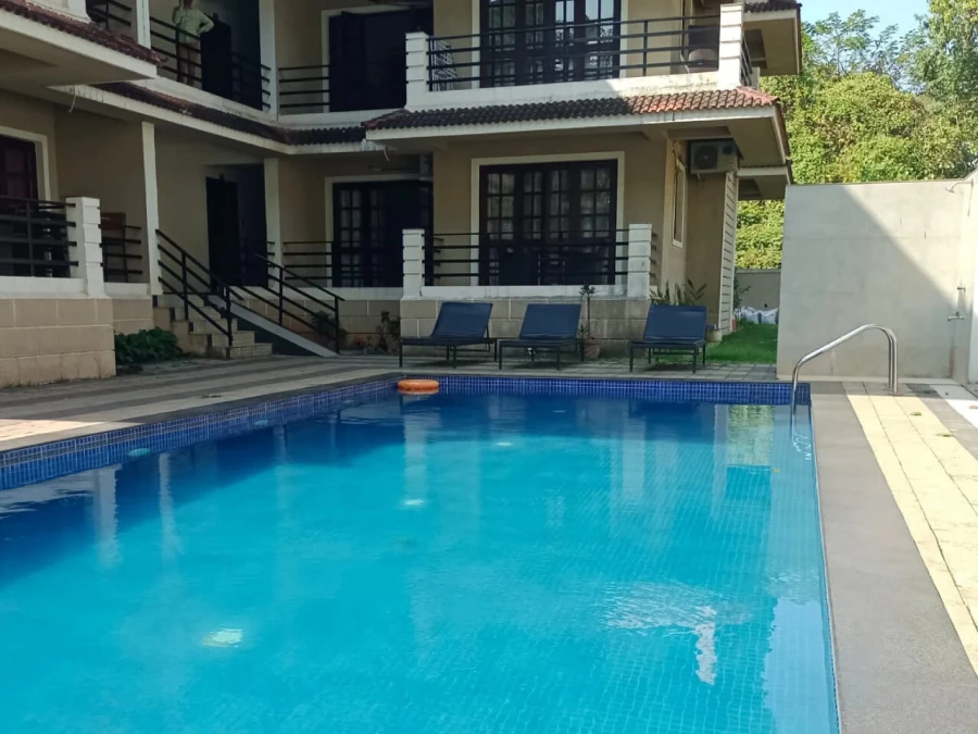 Woodside Retreat